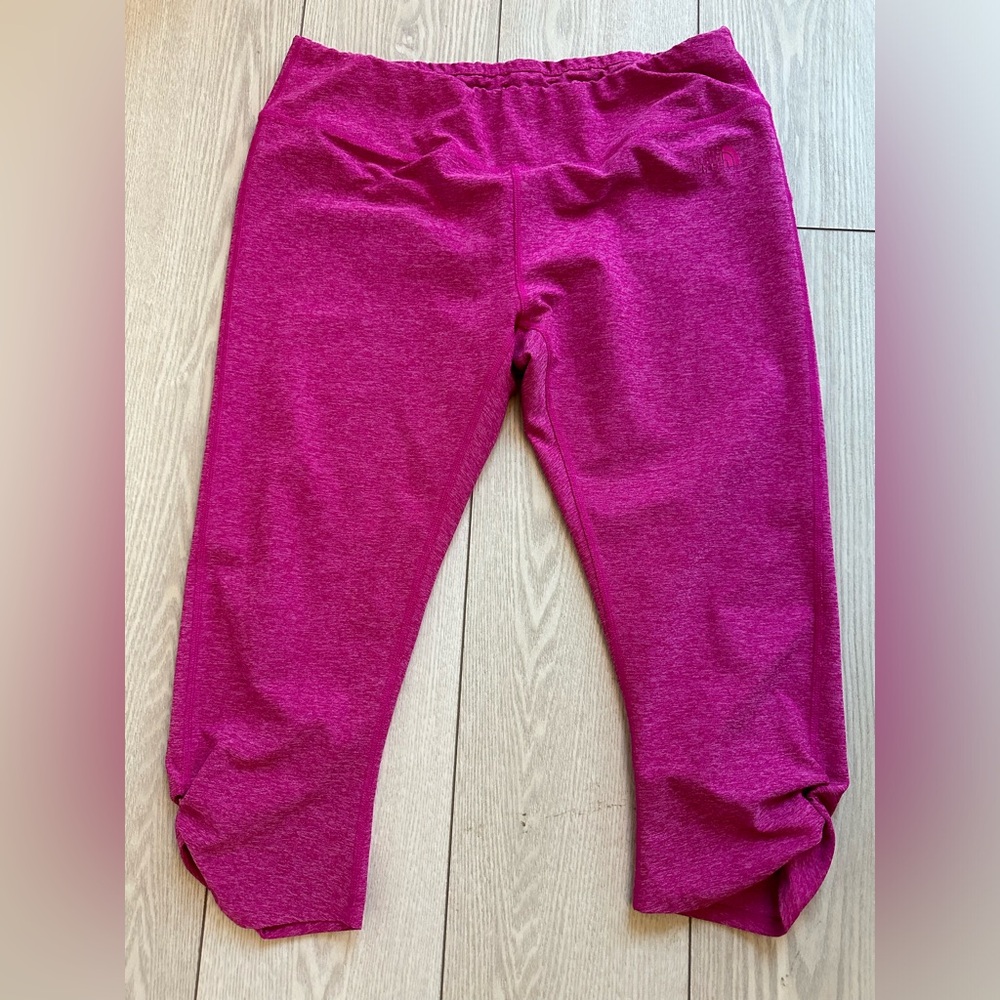 Northface Women’s XL capri leggings